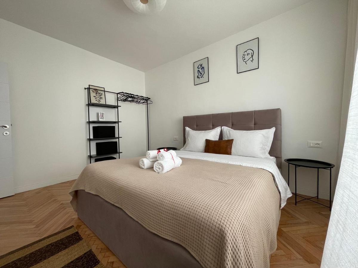Myslym Shyri'S Apartments Тирана Екстериор снимка