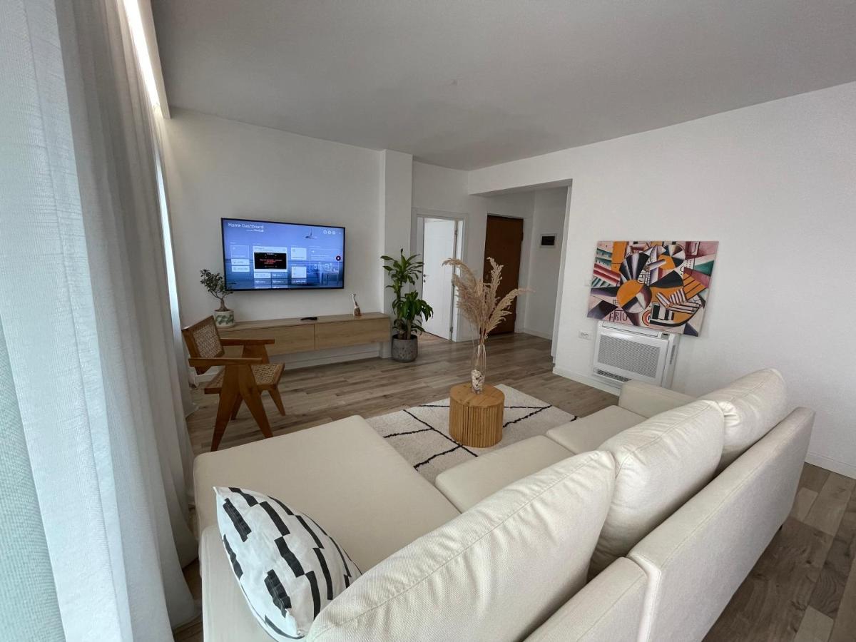 Myslym Shyri'S Apartments Тирана Екстериор снимка