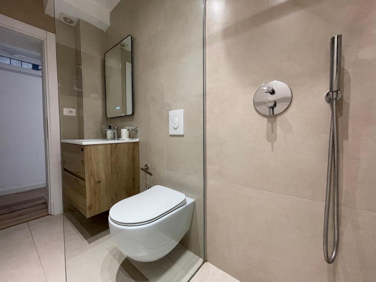 Myslym Shyri'S Apartments Тирана Екстериор снимка