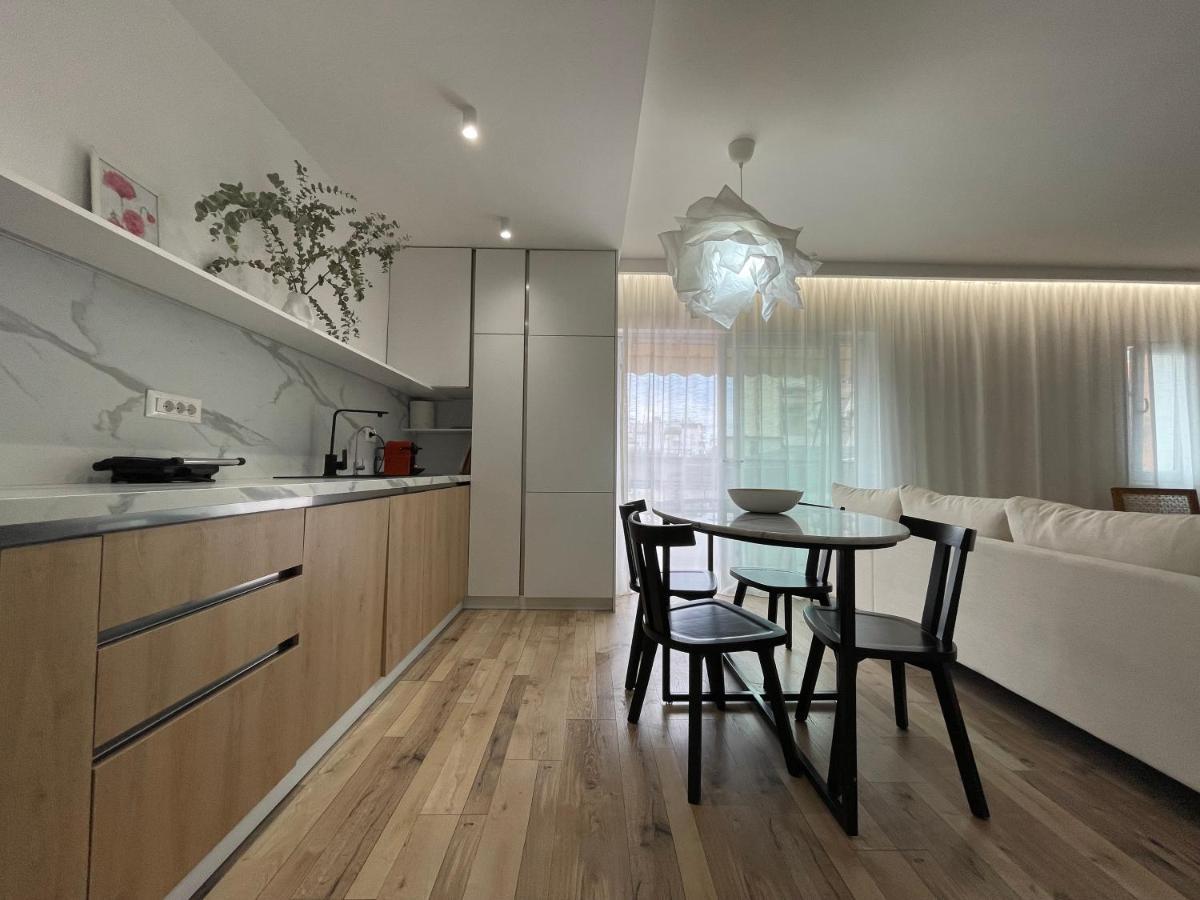 Myslym Shyri'S Apartments Тирана Екстериор снимка
