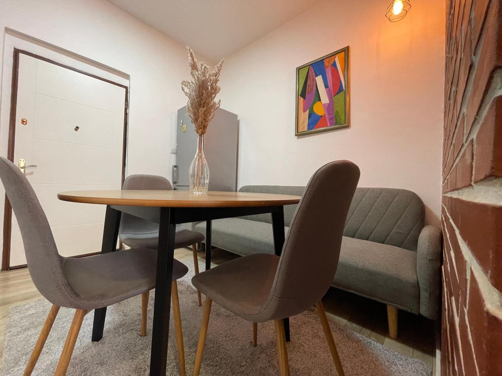 Myslym Shyri'S Apartments Тирана Стая снимка